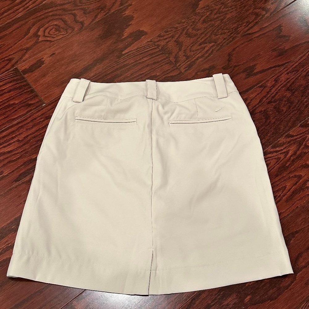 NWT - Nike Golf Tour Performance Women's Skort - Beige - Size 2 - Picture 2 of 9